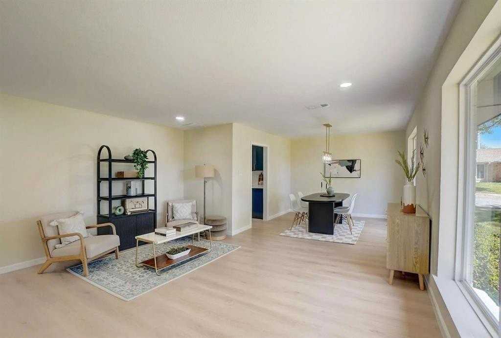 3040 Ponder Pl - Photo 7 of 30