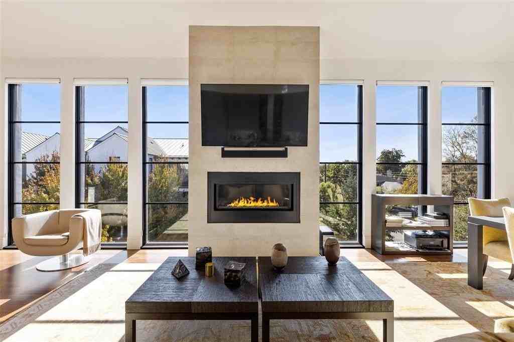 4502 Abbott Ave #302 - Photo 5 of 20