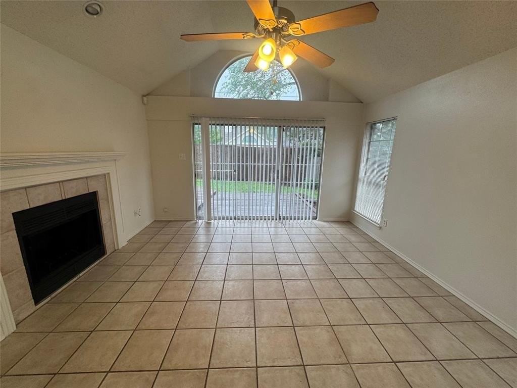 959 Grasswood Ct - Photo 7 of 19