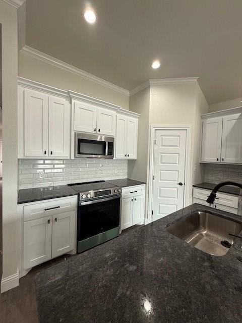 6984 Nitin Way - Photo 3 of 15