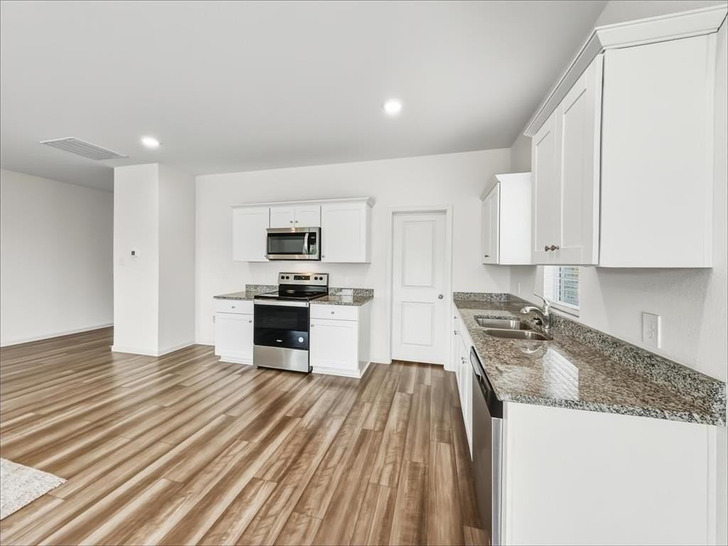 1713 Escondido Dr - Photo 7 of 19