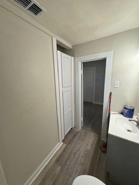 2718 S 11th St - Photo 4 of 13