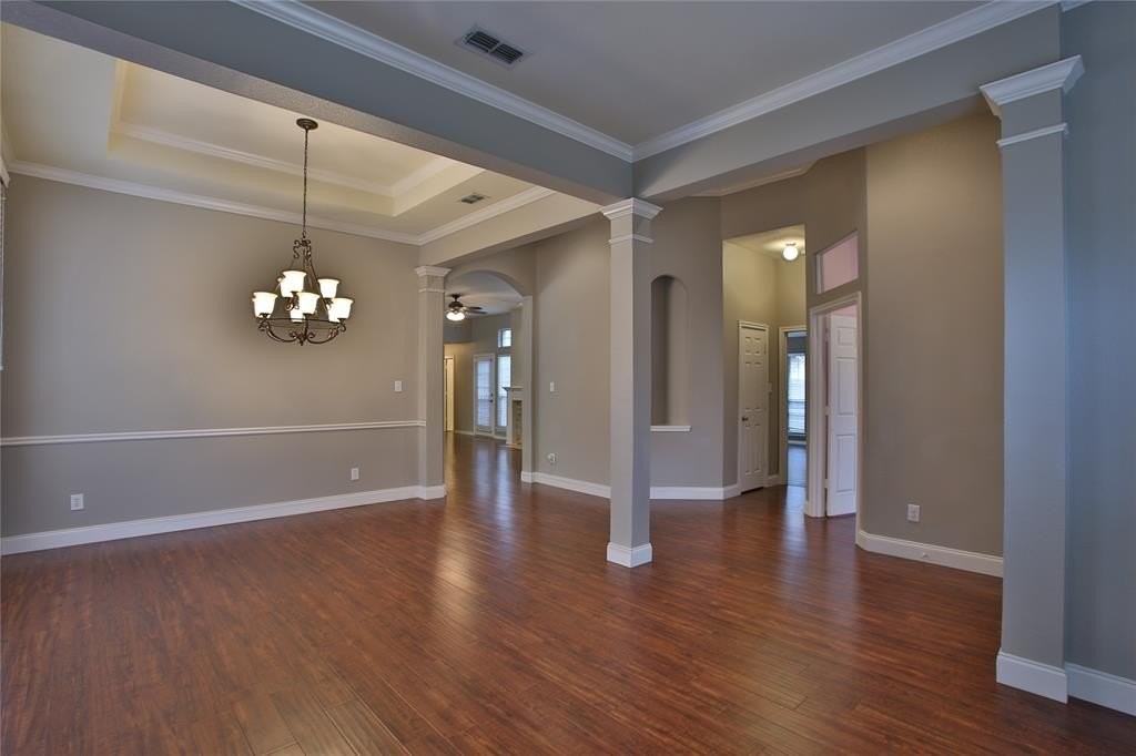 4805 Bull Run Dr - Photo 4 of 23