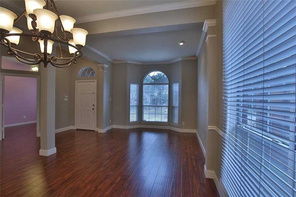 4805 Bull Run Dr - Photo 6 of 23