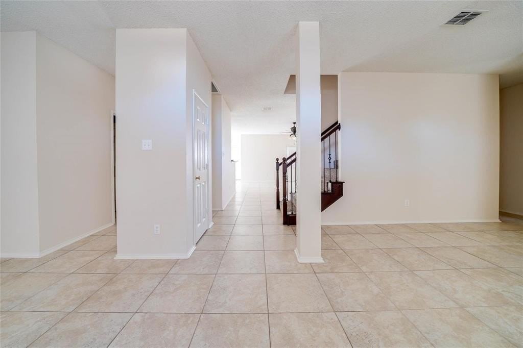 1519 Westfield Ln - Photo 5 of 18