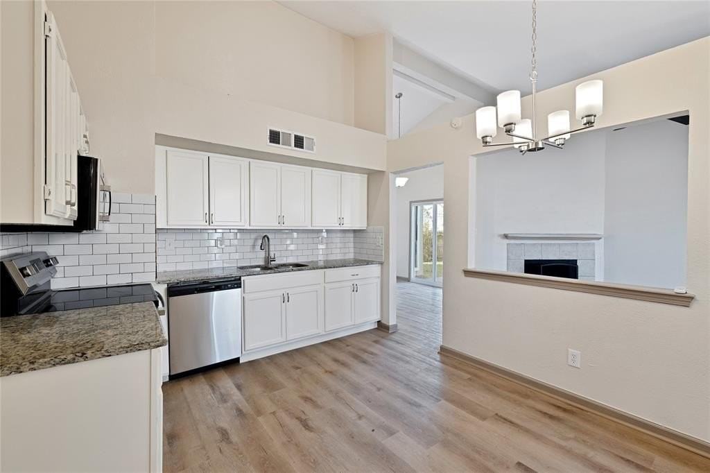 9456 Culberson St - Photo 6 of 22