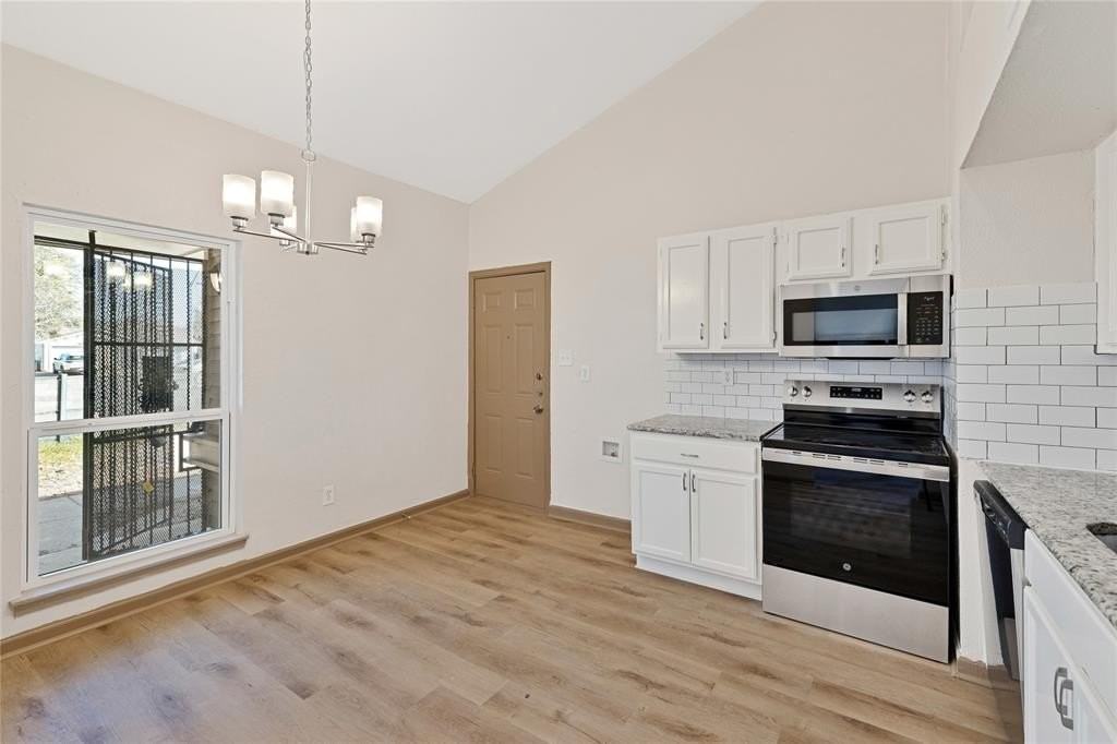 9456 Culberson St - Photo 7 of 22