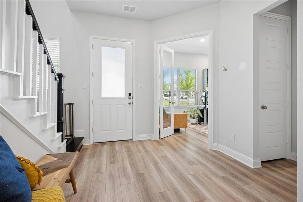 7207 Daytona Mews - Photo 3 of 26