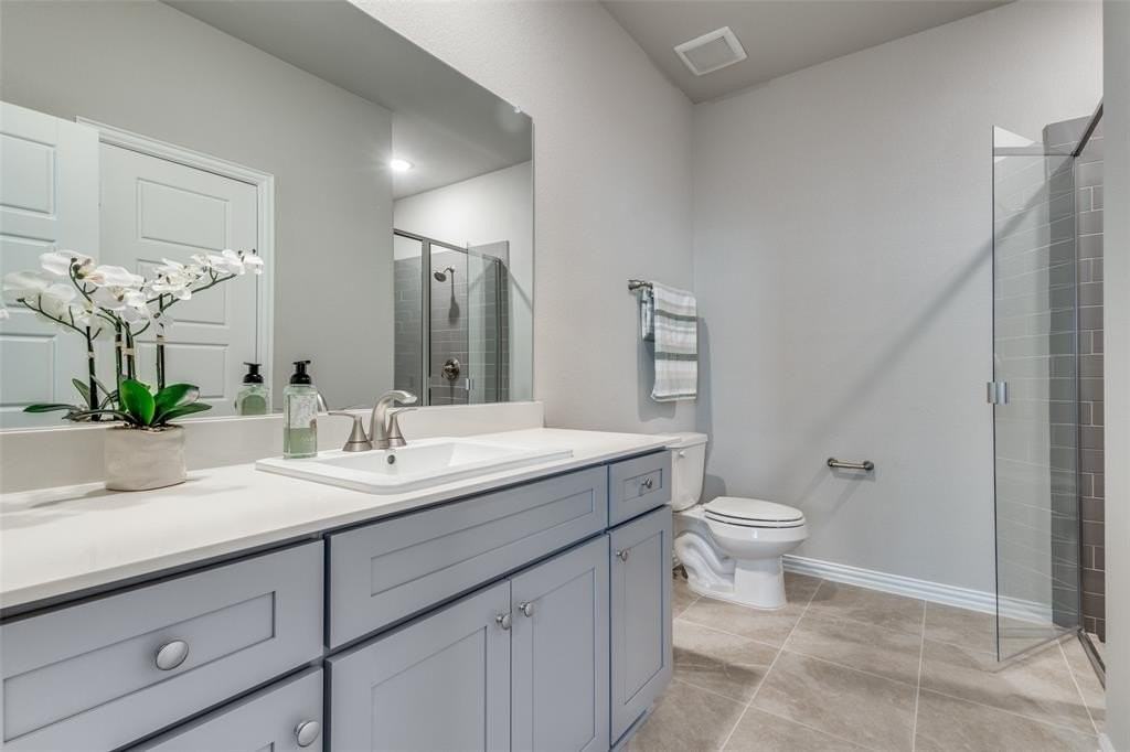 2459 Morningside Dr - Photo 5 of 28