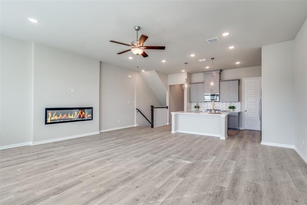 2459 Morningside Dr - Photo 6 of 28