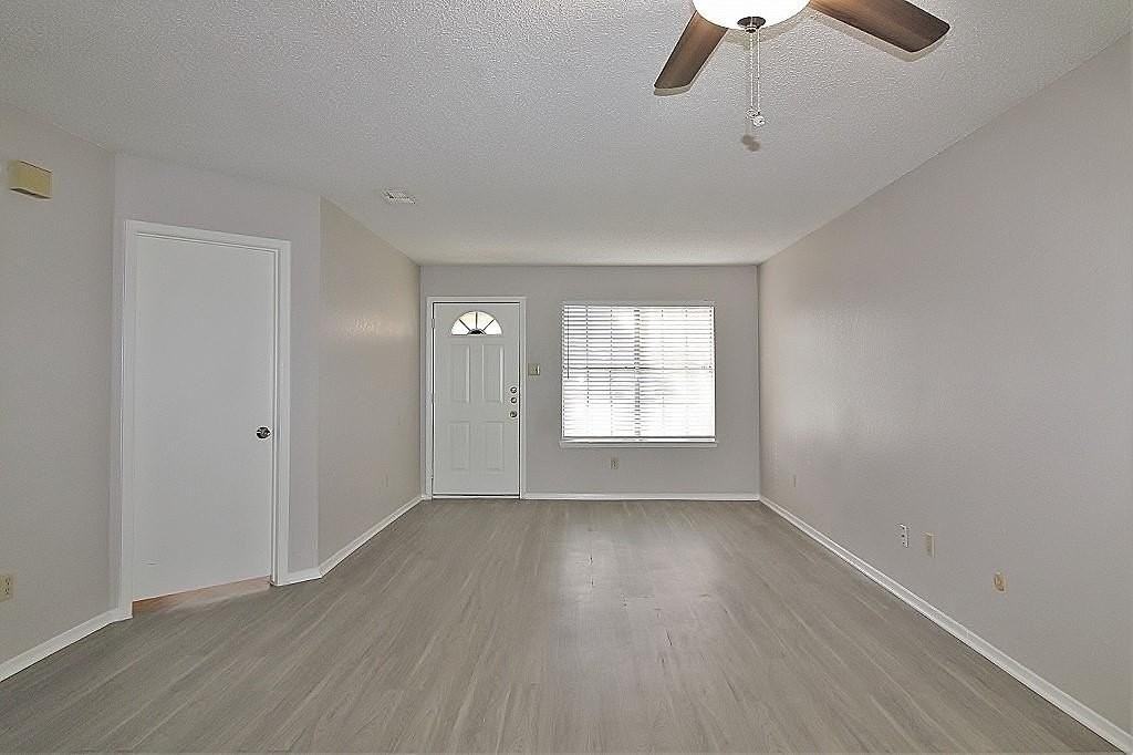 1705 Fitzgerald Ct - Photo 2 of 13