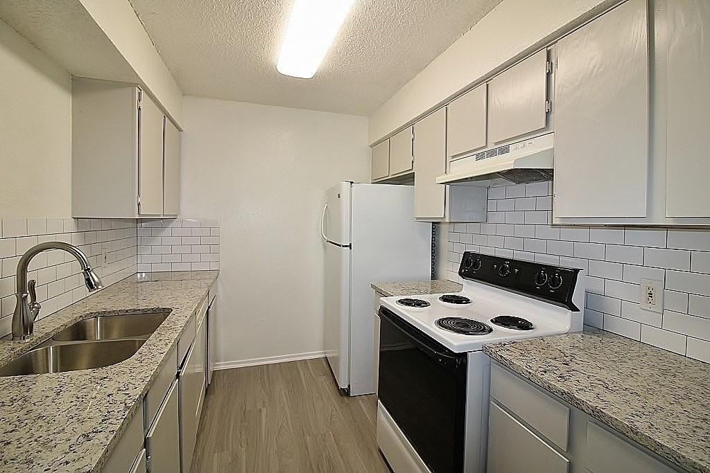 1705 Fitzgerald Ct - Photo 6 of 13