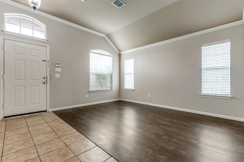 15858 Durango Dr - Photo 4 of 40