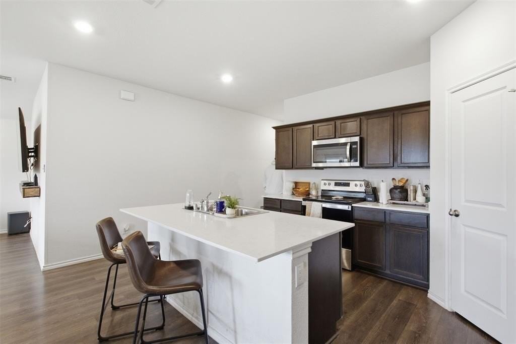 1200 Canterbury Ln - Photo 5 of 23