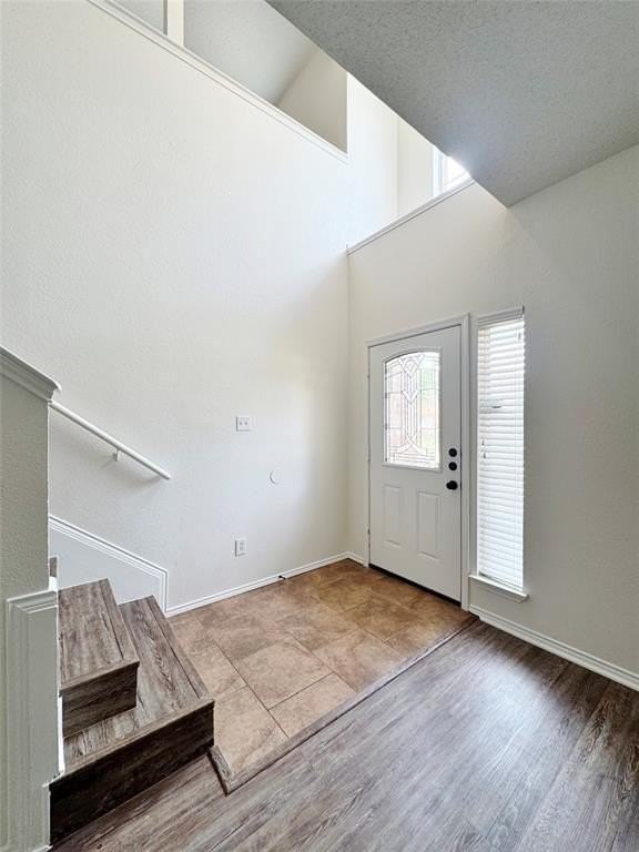 835 Rockett Ln - Photo 2 of 26