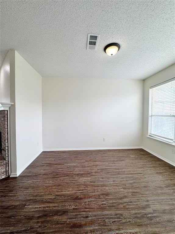 835 Rockett Ln - Photo 7 of 26