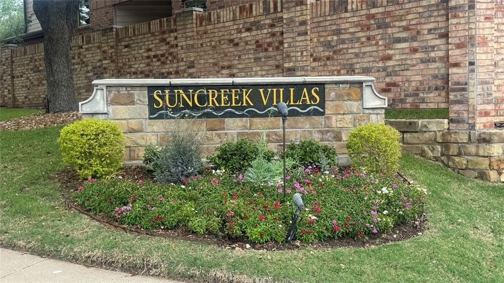 824 Apple Hill Dr - Photo 2 of 18