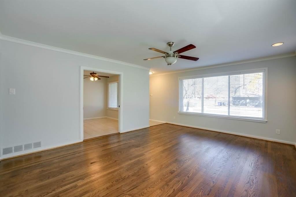 2140 Springhill Dr - Photo 2 of 21