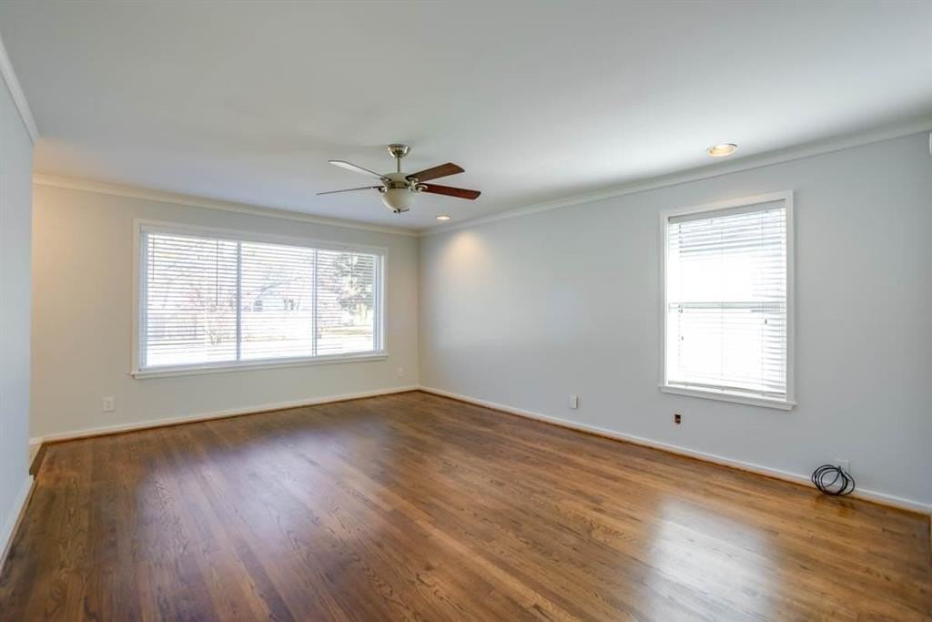 2140 Springhill Dr - Photo 3 of 21