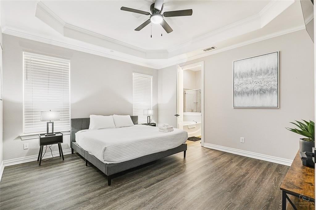 1460 Bristol Ln - Photo 4 of 23