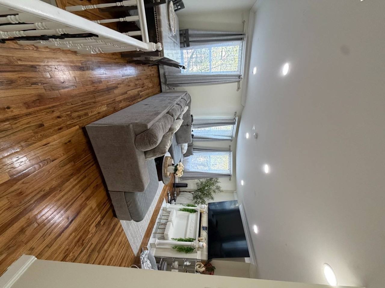 1141 Beach Ave #1 - Photo 2 of 6