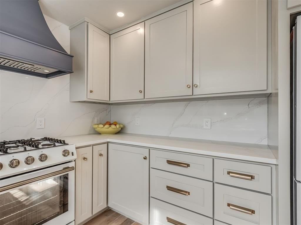 6500 N Grand Blvd #125 - Photo 4 of 32