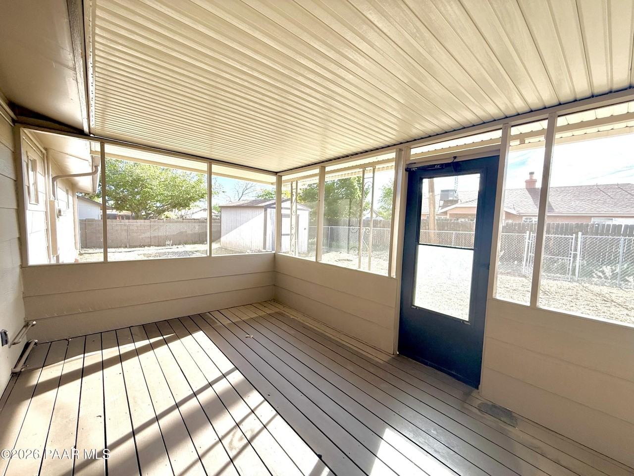 8411 E Sommer Dr - Photo 4 of 17