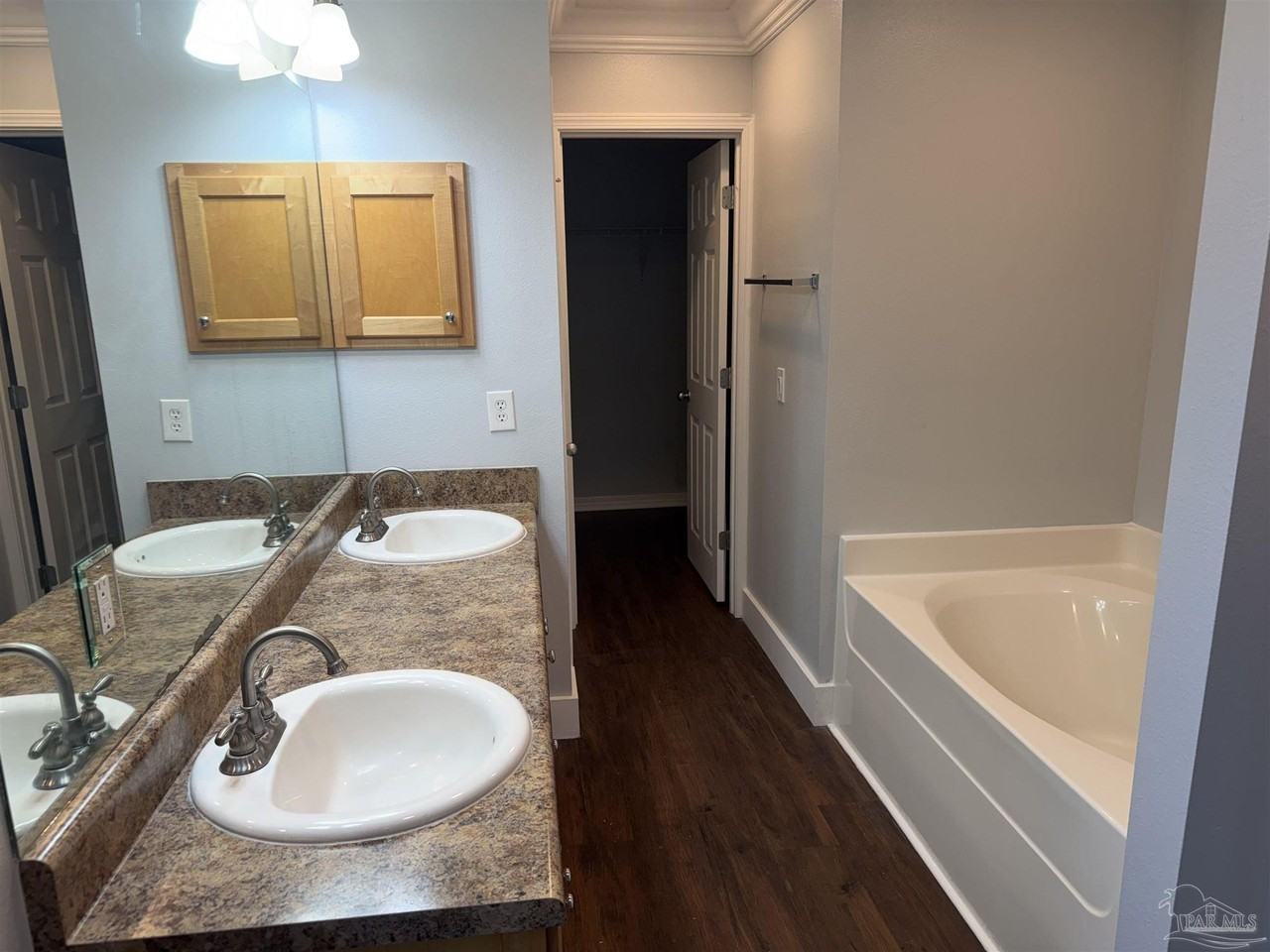 3371 Wasatch Range Loop - Photo 3 of 11