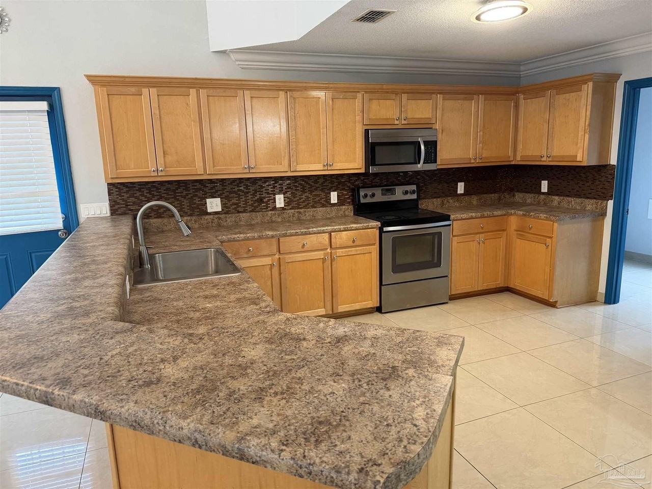 3371 Wasatch Range Loop - Photo 5 of 11