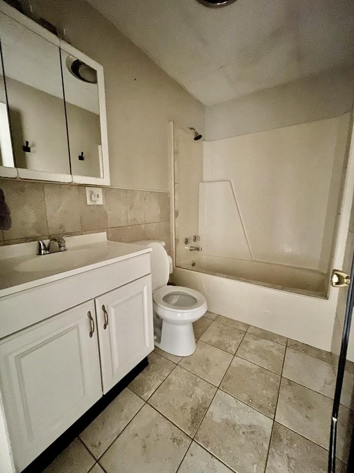 540 Main St #5 - Photo 2 of 13