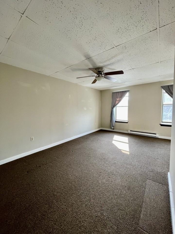 540 Main St #5 - Photo 3 of 13