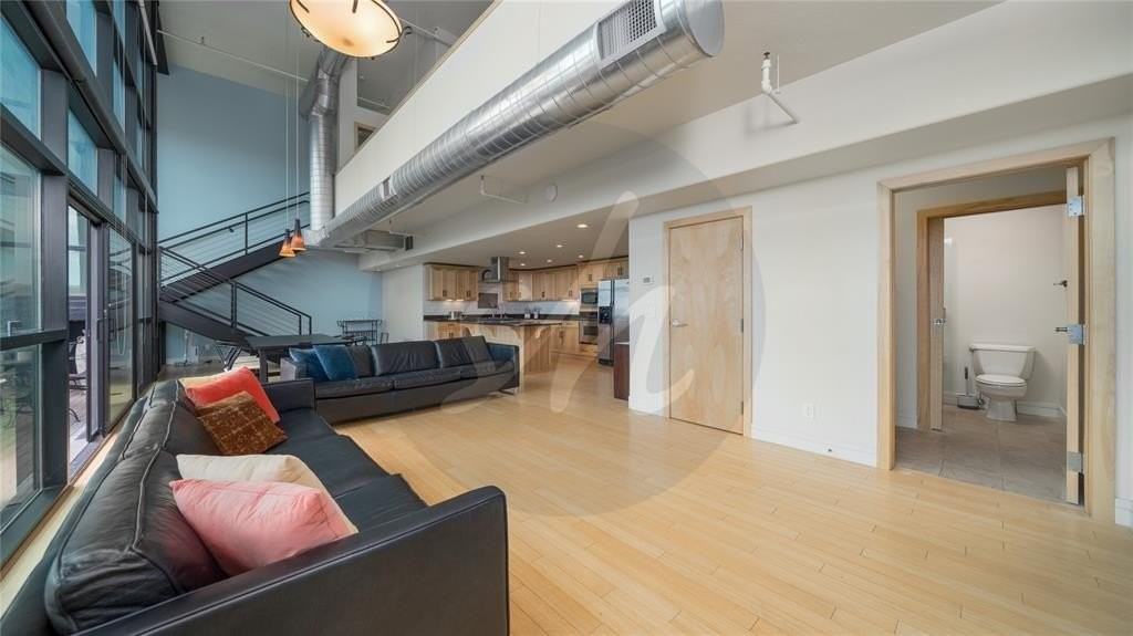 417 E Kiowa St #1203 - Photo 4 of 26