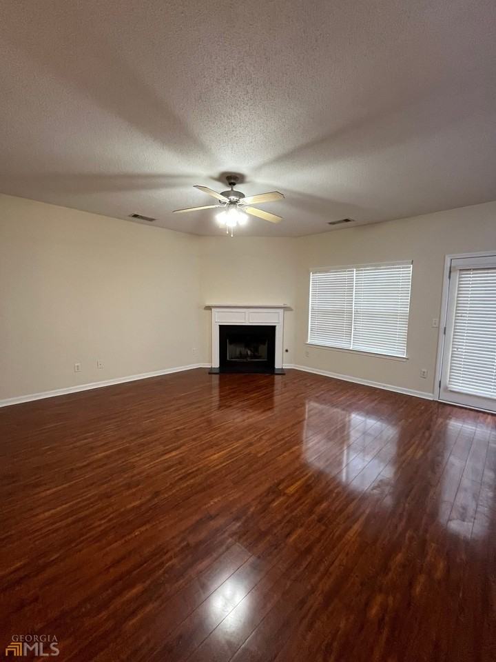 166 Seabreeze Ct - Photo 7 of 23