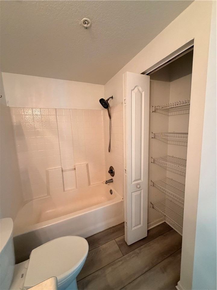 5060 Fairways Cir #F311 - Photo 6 of 17