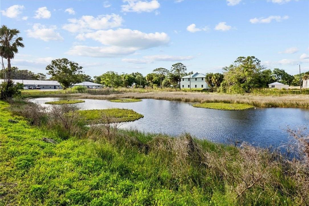 4107 18th Pl #4107 - Photo 4 of 18