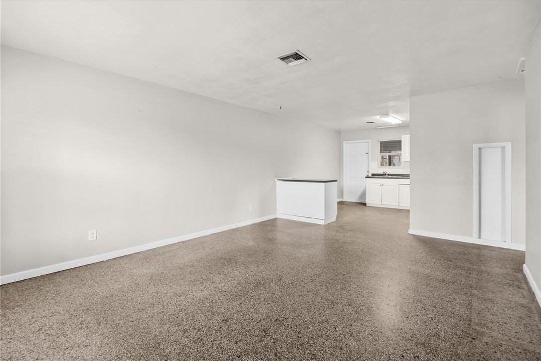 4107 18th Pl #4107 - Photo 5 of 18