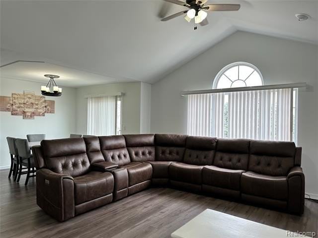 16508 Radison Dr - Photo 2 of 8