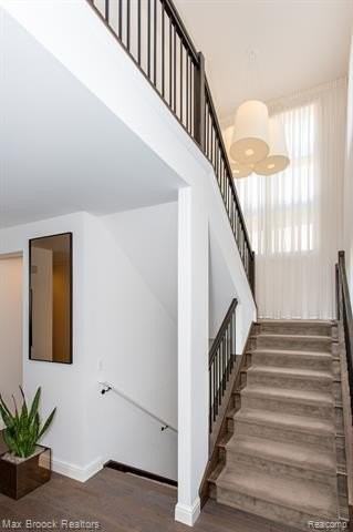 25925 York Rd - Photo 7 of 50