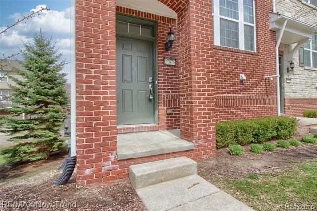 27876 Hopkins Dr - Photo 3 of 26