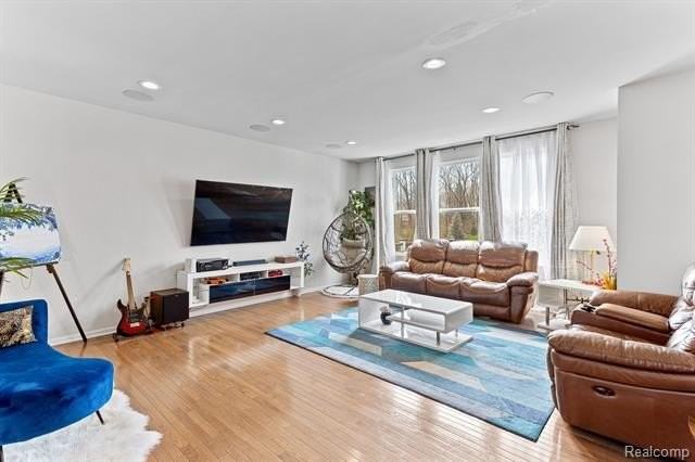 30095 Braeburn - Photo 6 of 27