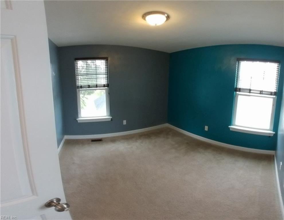 1230 Booth St - Photo 7 of 23