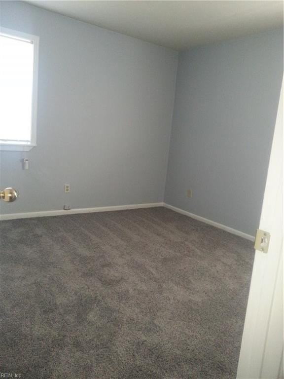 835 23rd St - Photo 6 of 13