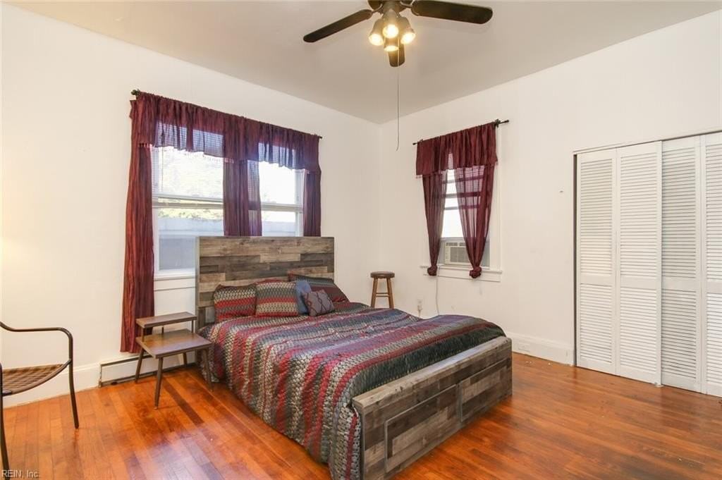 3901 Newport Ave #1B - Photo 3 of 19