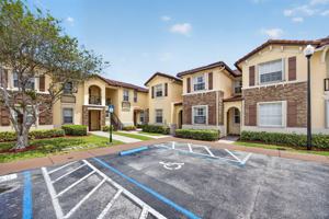 featured image of 1575 Ne 33rd Ave #105
