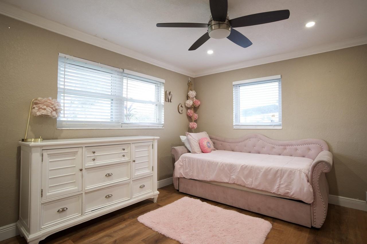 2836 Sw 4th Ct - Photo 5 of 18