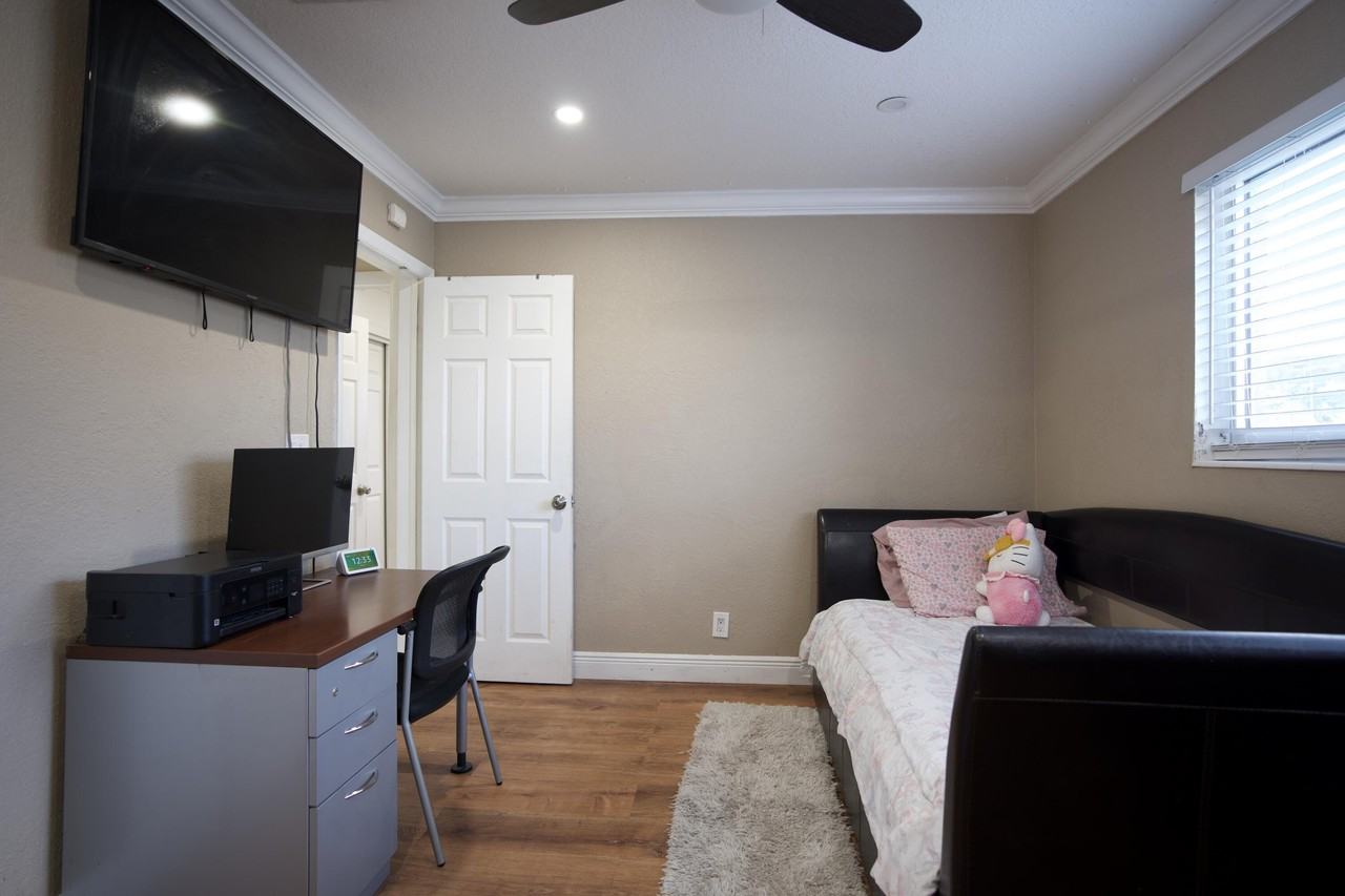 2836 Sw 4th Ct - Photo 7 of 18