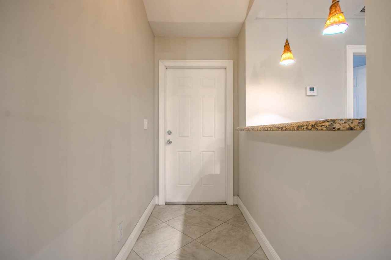 427 Cottonwood Pl - Photo 3 of 29