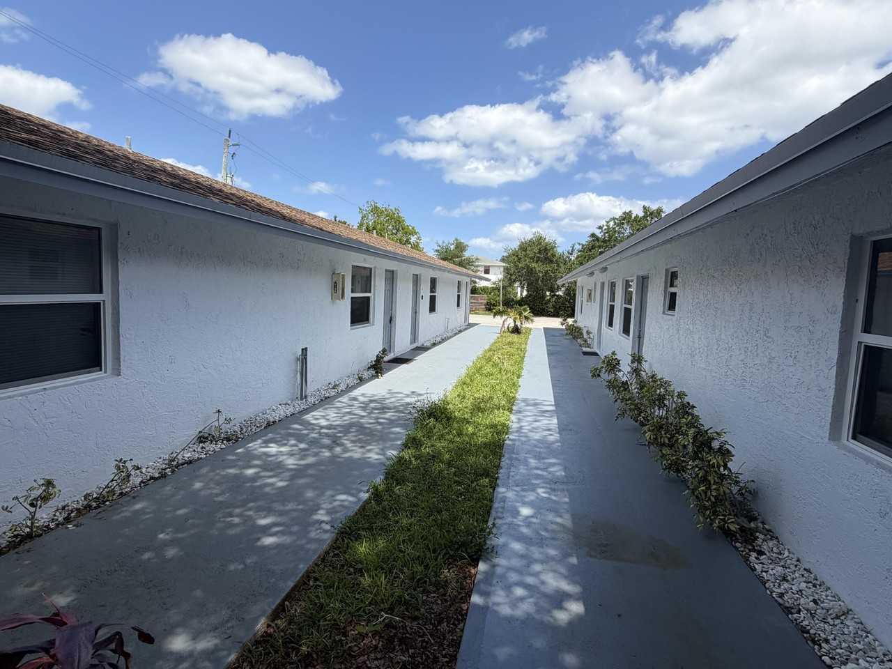1309 Nw 2nd Ave #3 - Photo 3 of 11