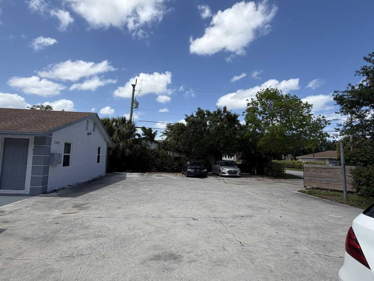 1309 Nw 2nd Ave #3 - Photo 4 of 11