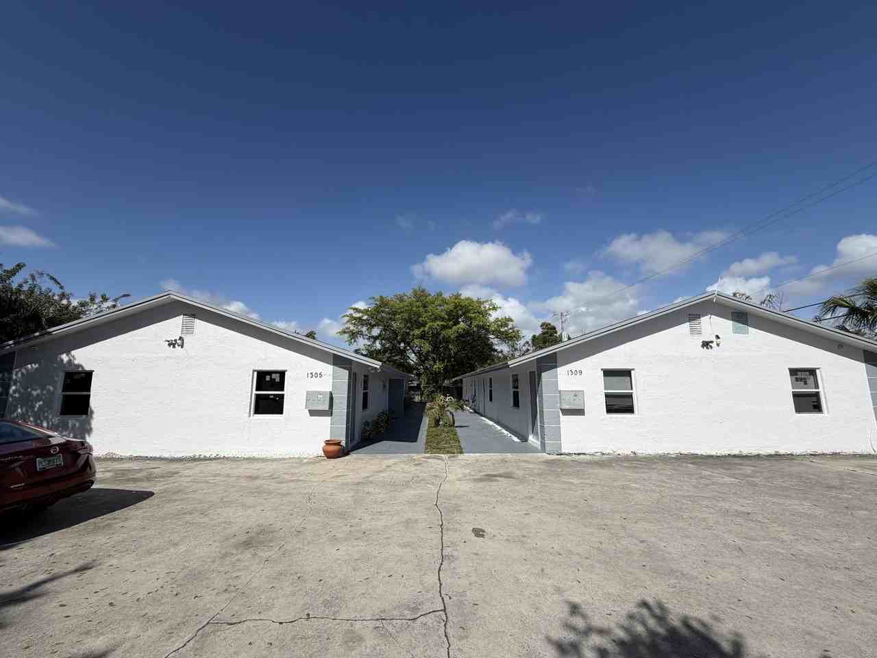 1309 Nw 2nd Ave #3 - Photo 5 of 11